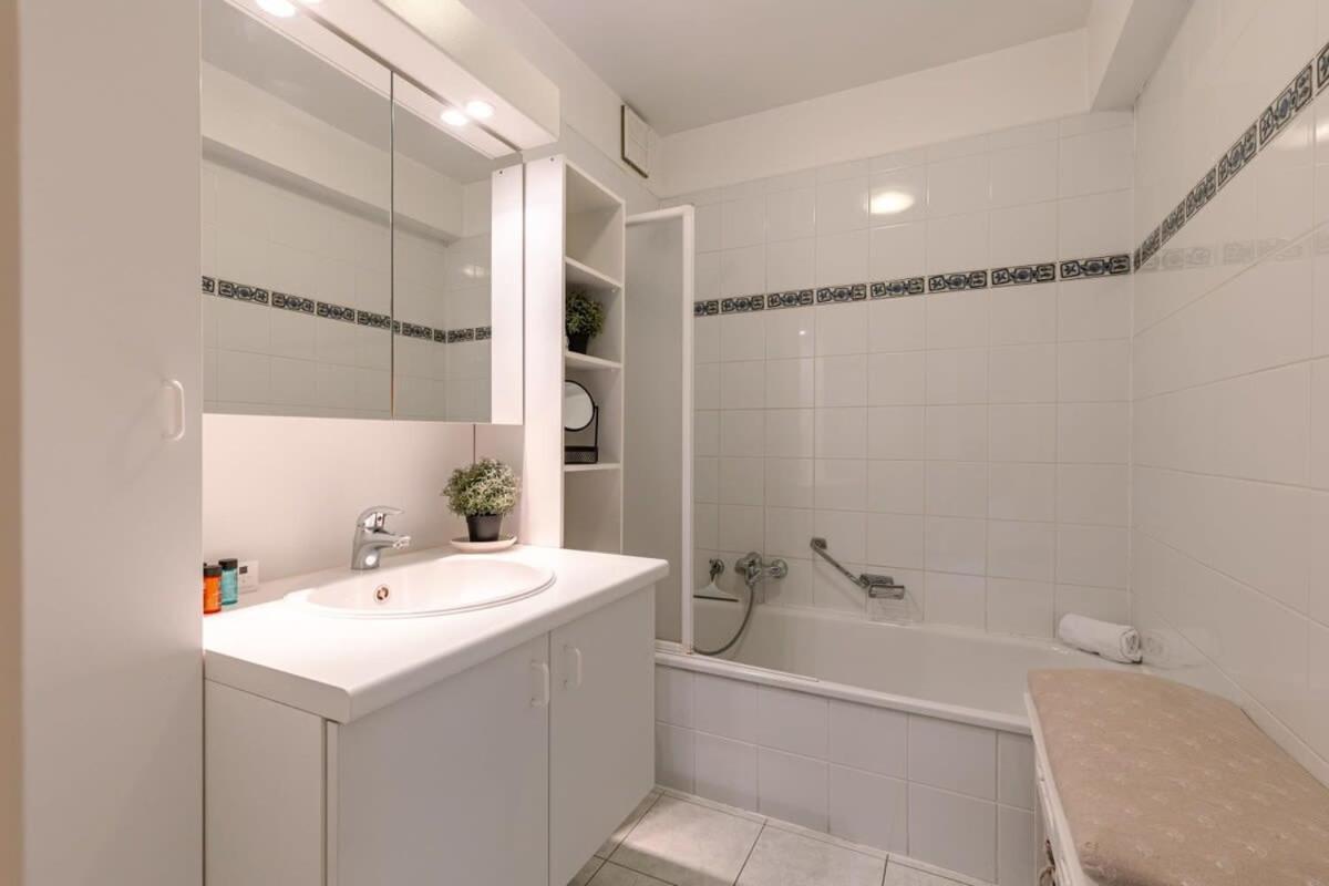 Huswell - Lovely Apartment With Lateral Sea View 米德尔克尔克 外观 照片